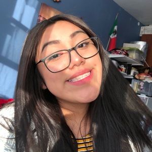 Meet your Posher, Madelyn